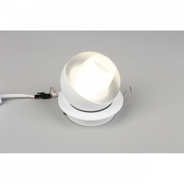 Светильник на 1 лампу Omnilux OML-103009-08